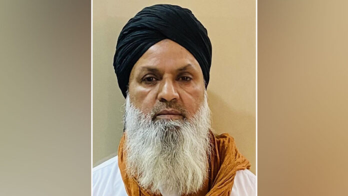 यती नरसिंहानंद की टिप्पणी मुल्क को बद अमनी की आग में झोंकने की कोशिश : कादरी यती नरसिंहानंद की टिप्पणी मुल्क को बद अमनी की आग में झोंकने की कोशिश : कादरी