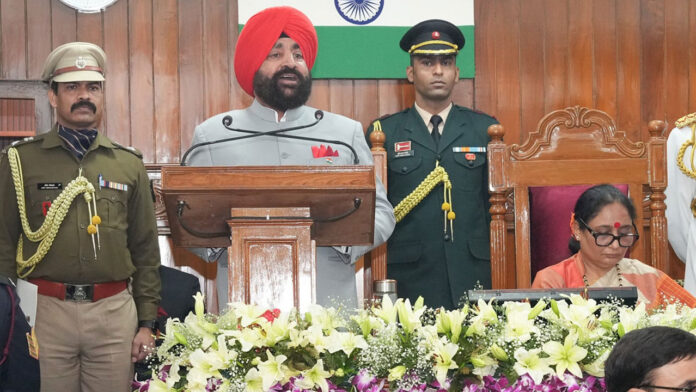 राज्यपाल के अभिषण के साथ उत्तराखण्ड विधानसभा का बजट सत्र शुरू राज्यपाल के अभिषण के साथ उत्तराखण्ड विधानसभा का बजट सत्र शुरू