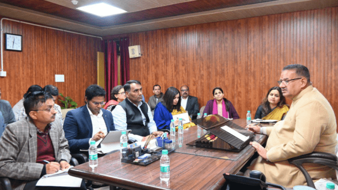 कृषि मंत्री ने मखाना की खेती व सिंघाड़ा के उत्पादन को बढ़ाने के लिए अधिकारियों को दिए निर्देश कृषि मंत्री ने मखाना की खेती व सिंघाड़ा के उत्पादन को बढ़ाने के लिए अधिकारियों को दिए निर्देश