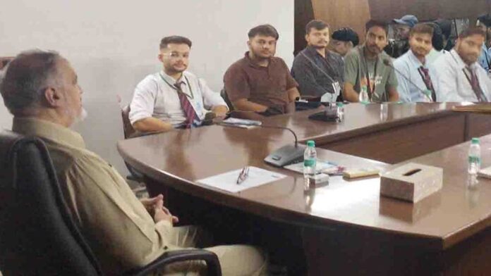 अमेरिकी टैरिफ के कारण हर्बल खेती प्रभावित नहीं होगी : डॉ. एस. फारूक अमेरिकी टैरिफ के कारण हर्बल खेती प्रभावित नहीं होगी : डॉ. एस. फारूक