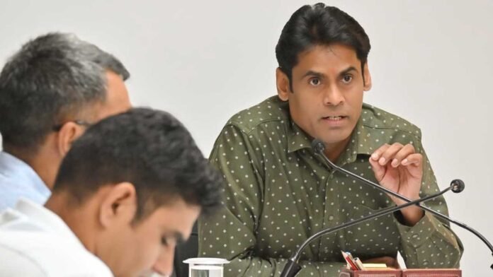 ईद-ए-मिलाद के आयोजन को सौहार्दपूर्ण कराए सम्पन्न : एडीजी लॉ एंड आर्डर ईद-ए-मिलाद के आयोजन को सौहार्दपूर्ण कराए सम्पन्न : एडीजी लॉ एंड आर्डर