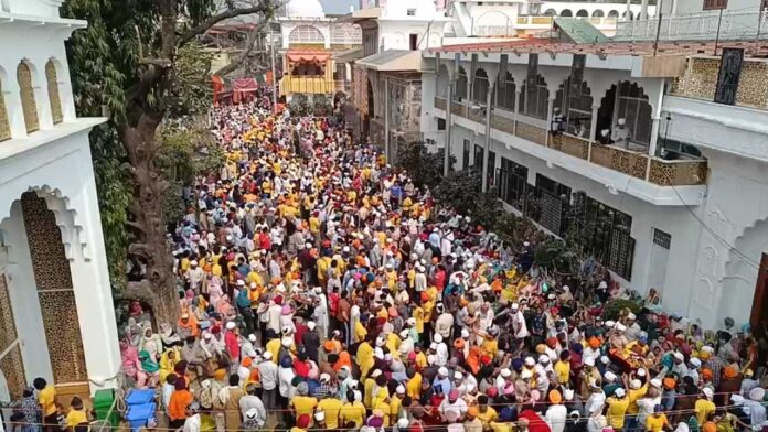 सदियों पुरानी परंपरा का उत्सव: ऐतिहासिक झंडा मेला शुरू,आस्था का महासागर उमड़ा