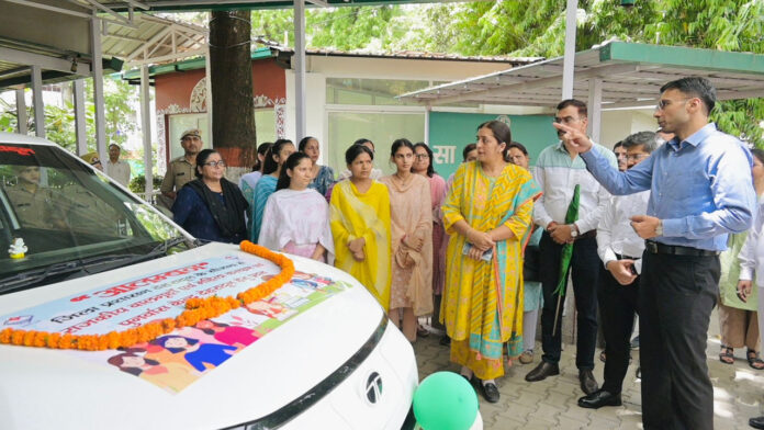 डीडीआरसी व नारी निकेतन को मिली निशुल्क ईवी सेवा डीडीआरसी व नारी निकेतन को मिली निशुल्क ईवी सेवा