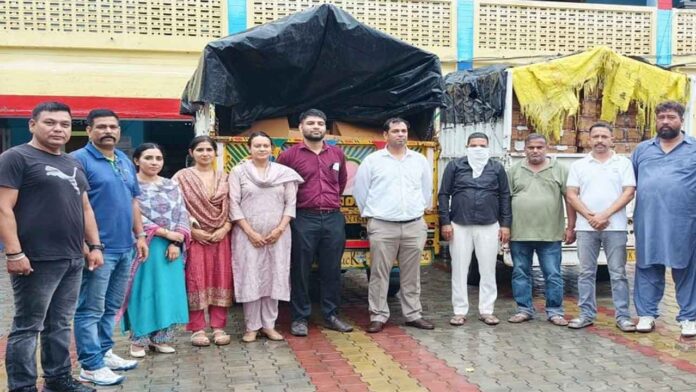 नकली दवा फैक्ट्री का भंडाफोड़, लाखों की नकली दवाइयां बरामद नकली दवा फैक्ट्री का भंडाफोड़, लाखों की नकली दवाइयां बरामद