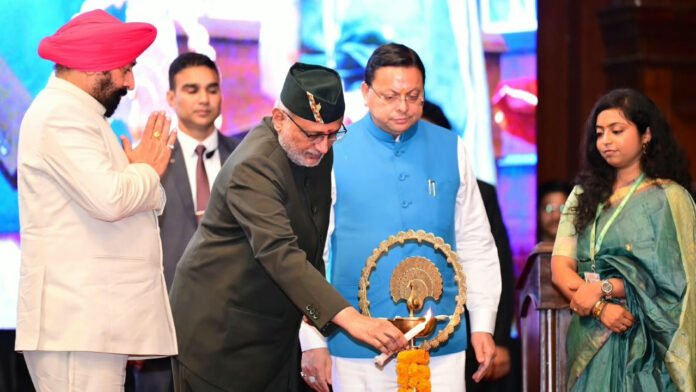 वनों का संरक्षण आने वाली पीढ़ियों के सुरक्षित भविष्य से जुड़ा दायित्व : सीएम धामी वनों का संरक्षण आने वाली पीढ़ियों के सुरक्षित भविष्य से जुड़ा दायित्व : सीएम धामी