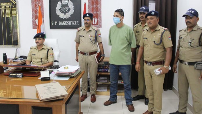 सोशल मीडिया पर महिला की छवि धूमिल करने का कर रहा था प्रयास, आरोपी गिरफ्तार