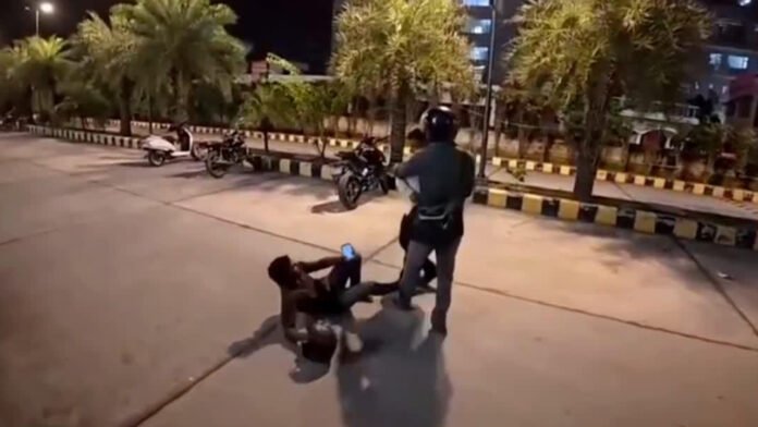 डिलीवरी बॉय से मारपीट मामले में सिक्योरिटी गार्ड गिरफ्तार